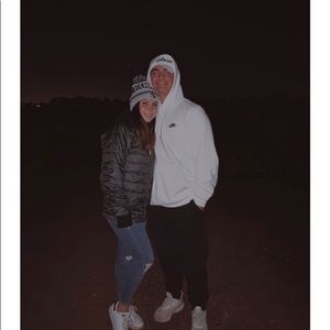 Meet your Posher, Max